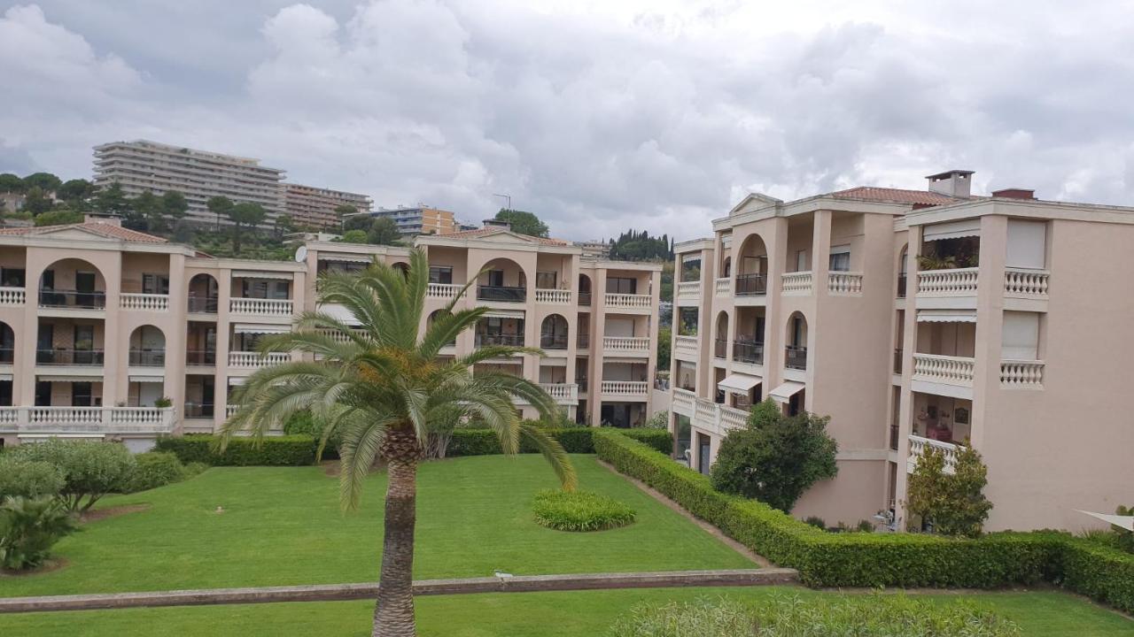 Domaine D'Ahmosis, Modern 2 Bedrooms Refurbished Apartment, F3 Moderne Fraichement Renove Le Cannet Dış mekan fotoğraf